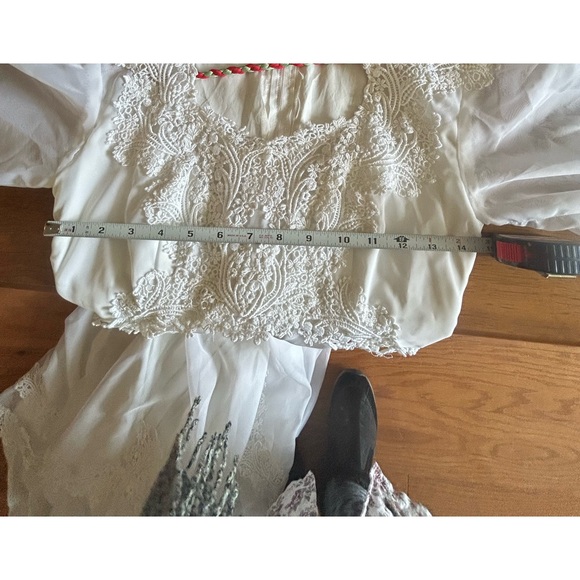 Vintage Wedding Dress - Picture 7 of 9